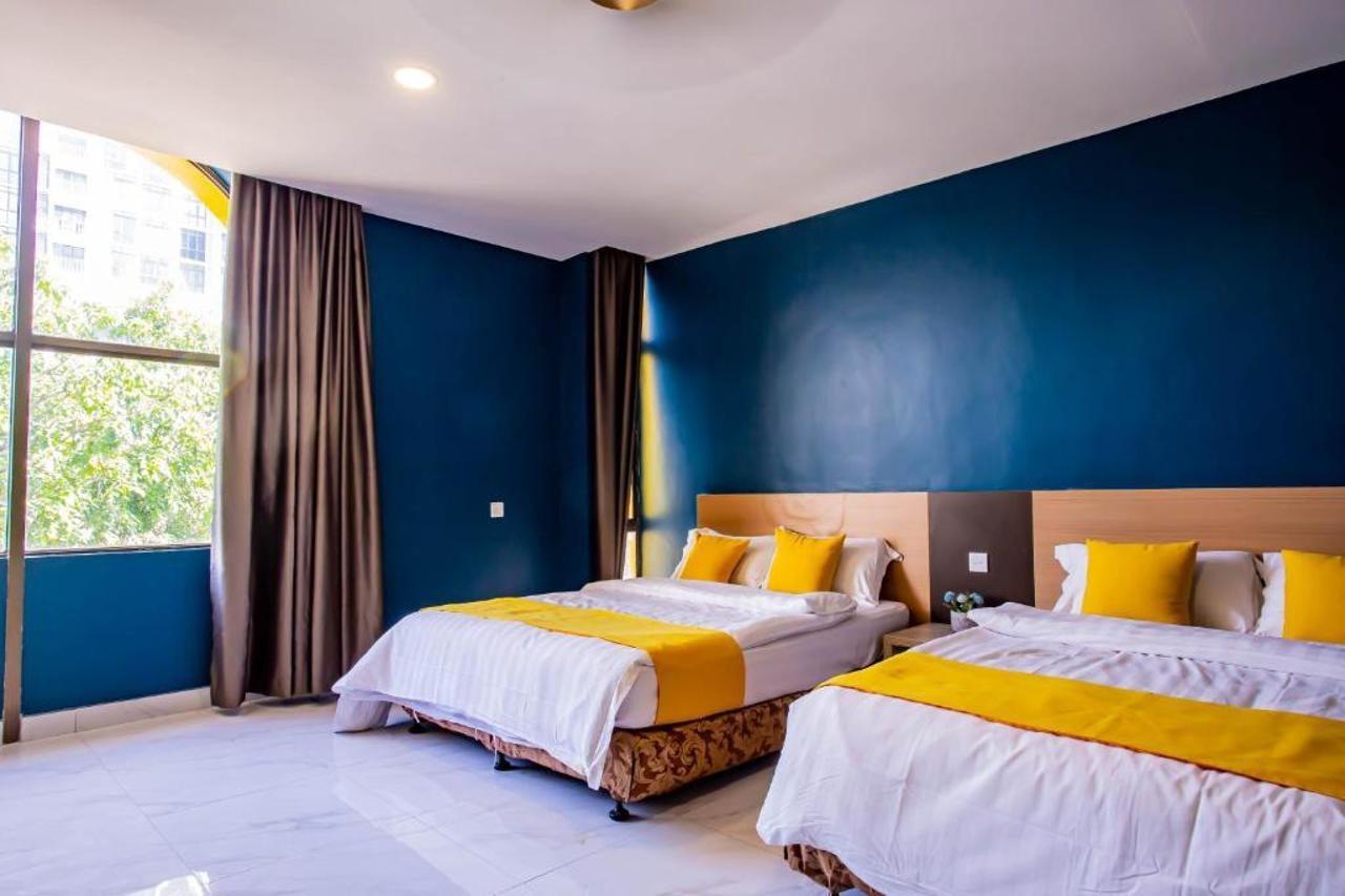 צ'ראס Lbs Hotel מראה חיצוני תמונה