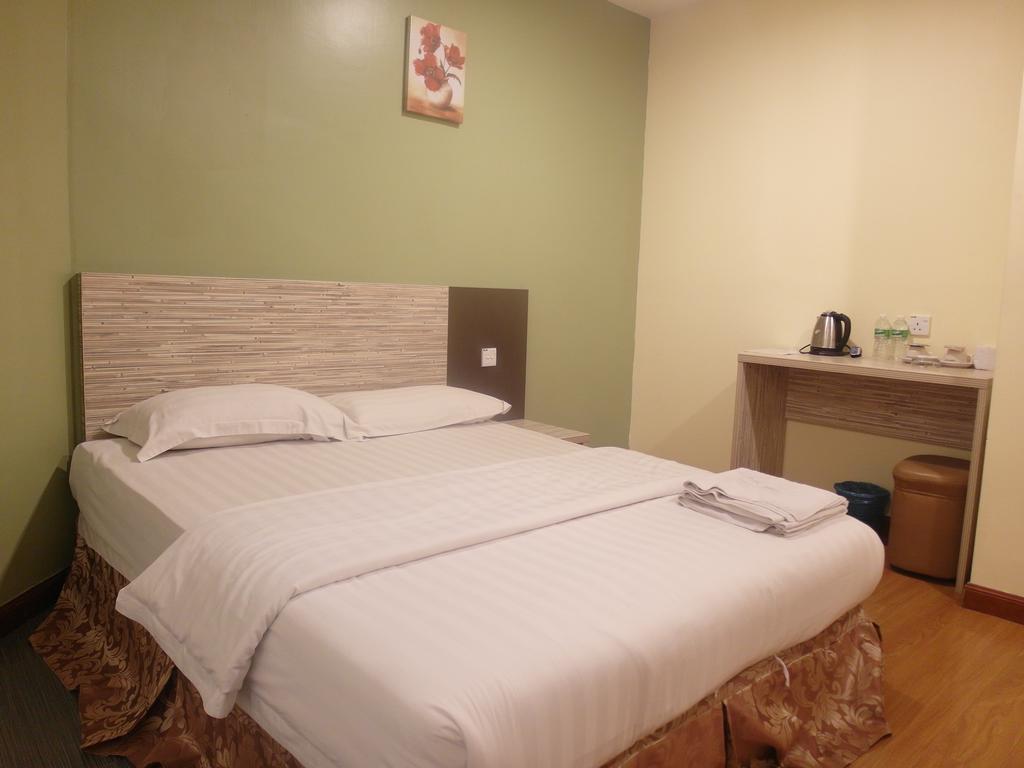 צ'ראס Lbs Hotel חדר תמונה