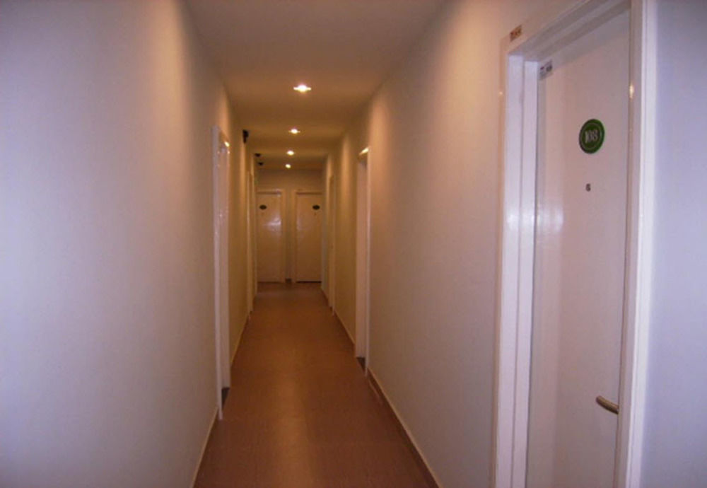 צ'ראס Lbs Hotel מראה חיצוני תמונה